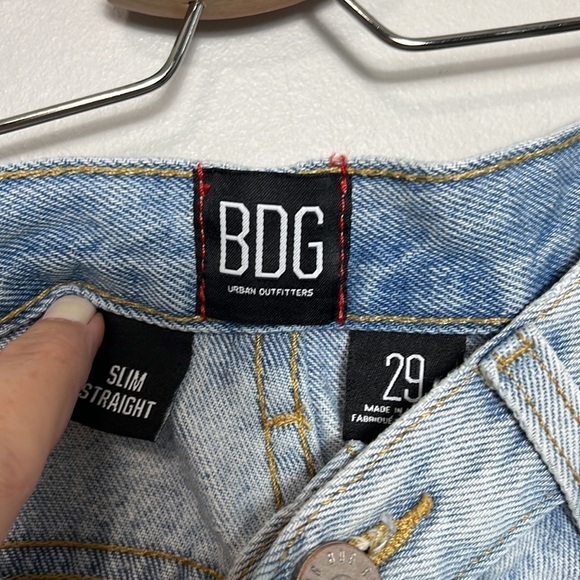 Bdg Slim Straight Jeans Light Wash Bleach Distressed 29 - Picture 4 of 8